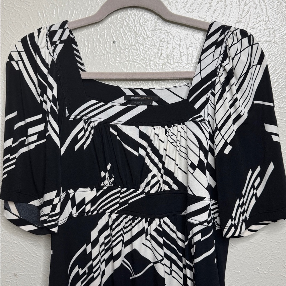 BCBG MaxAzria Black and White‎ Graphic Print Mini Dress Short Sleeve Size M